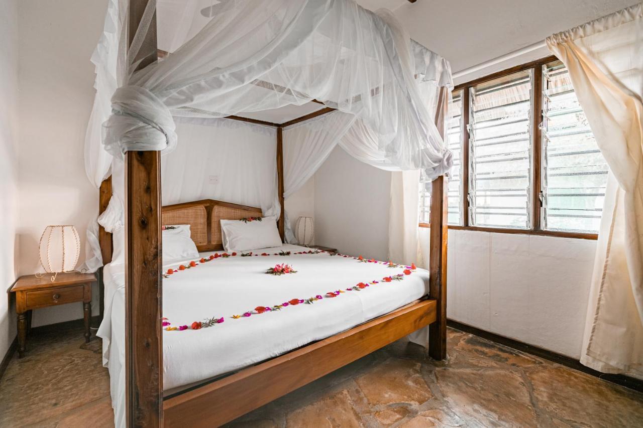 Malaika Beach Villas Malindi Exteriör bild